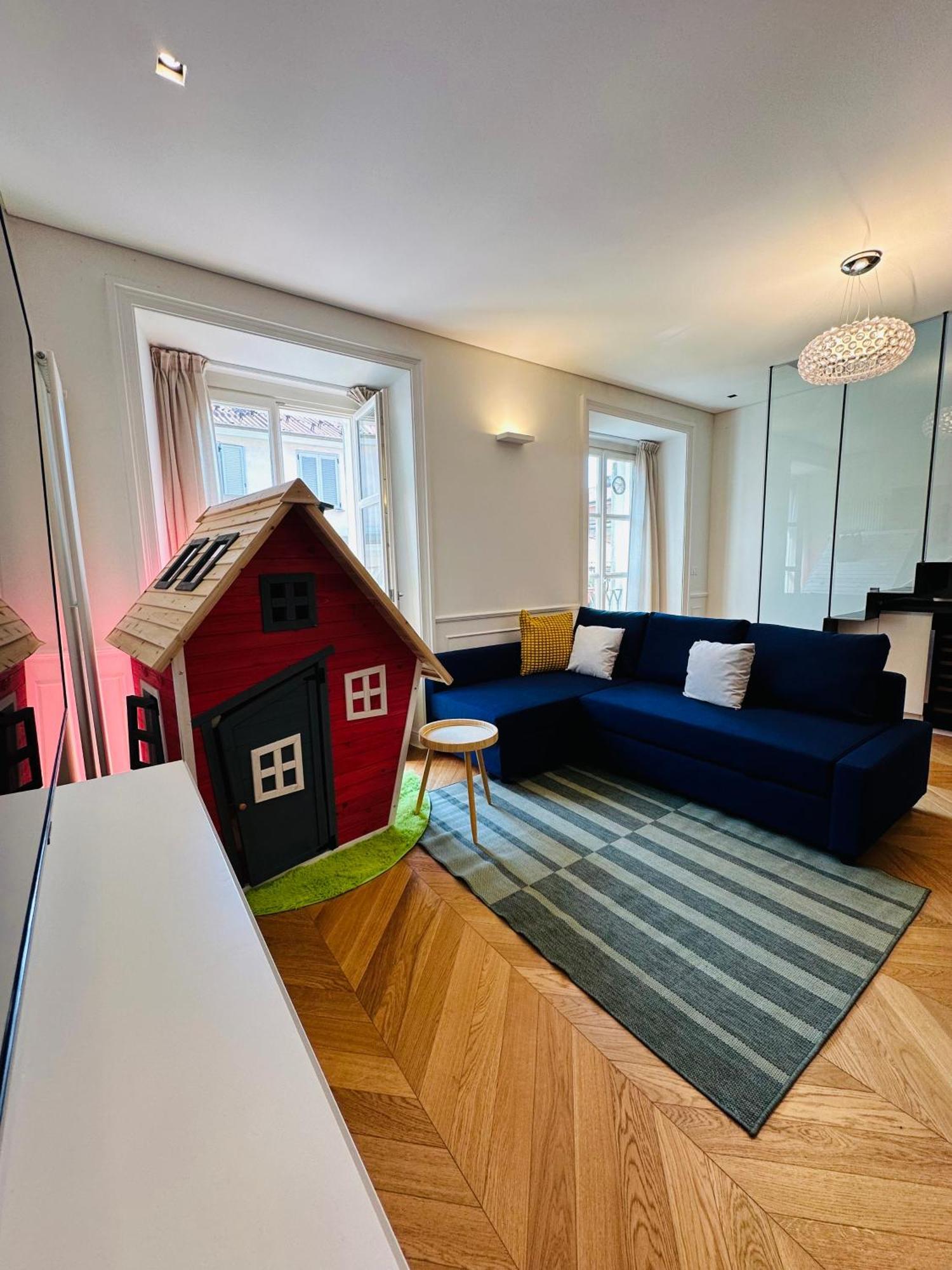Home Suite Home Apartament